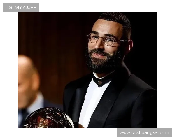 本泽马 vs 大罗：两人巅峰期“核心中锋”角色与统治力差异何在